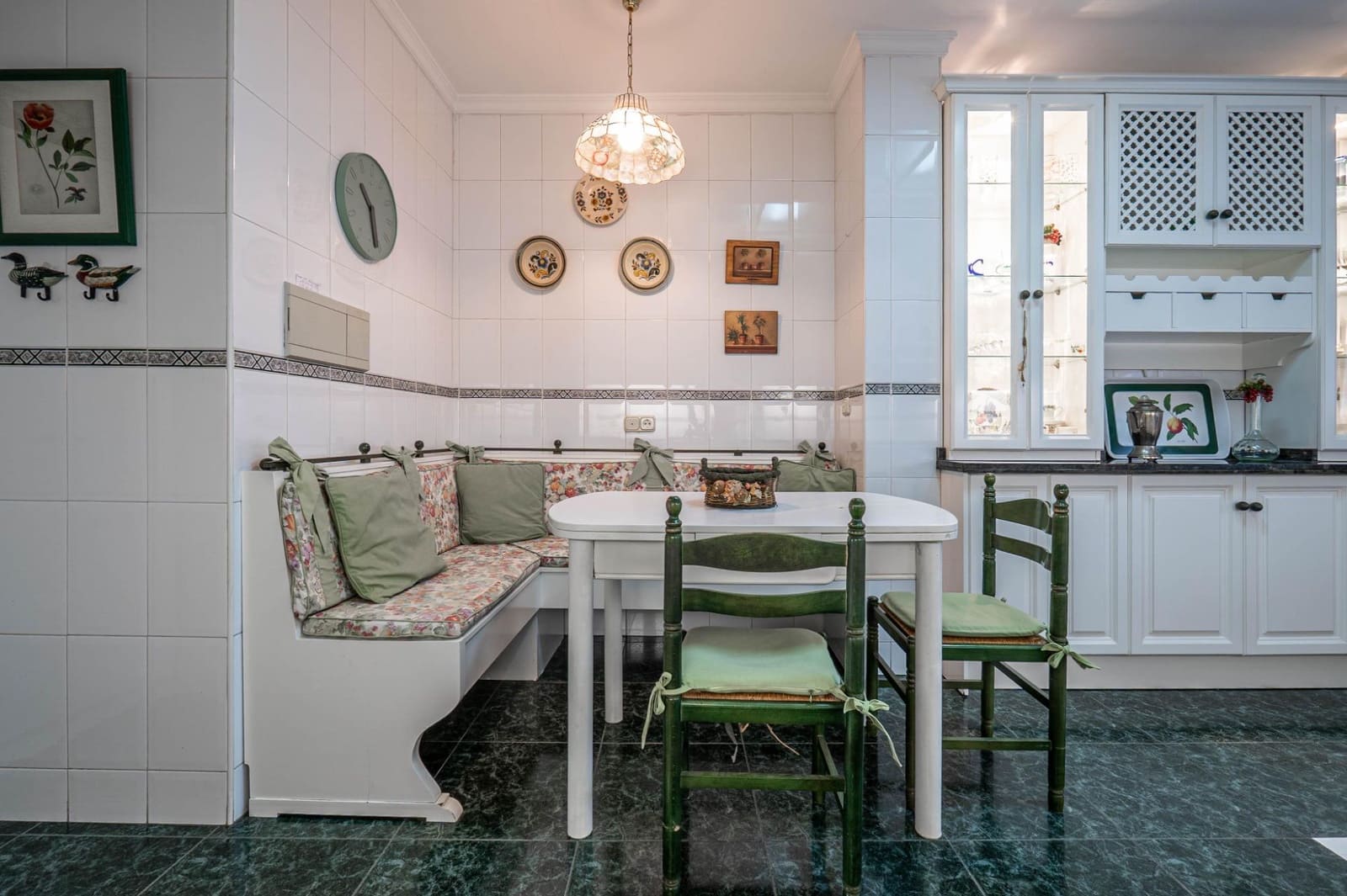 5 bedroom Flat for sale in Granada city - € 460,000 (Ref: 9675008)