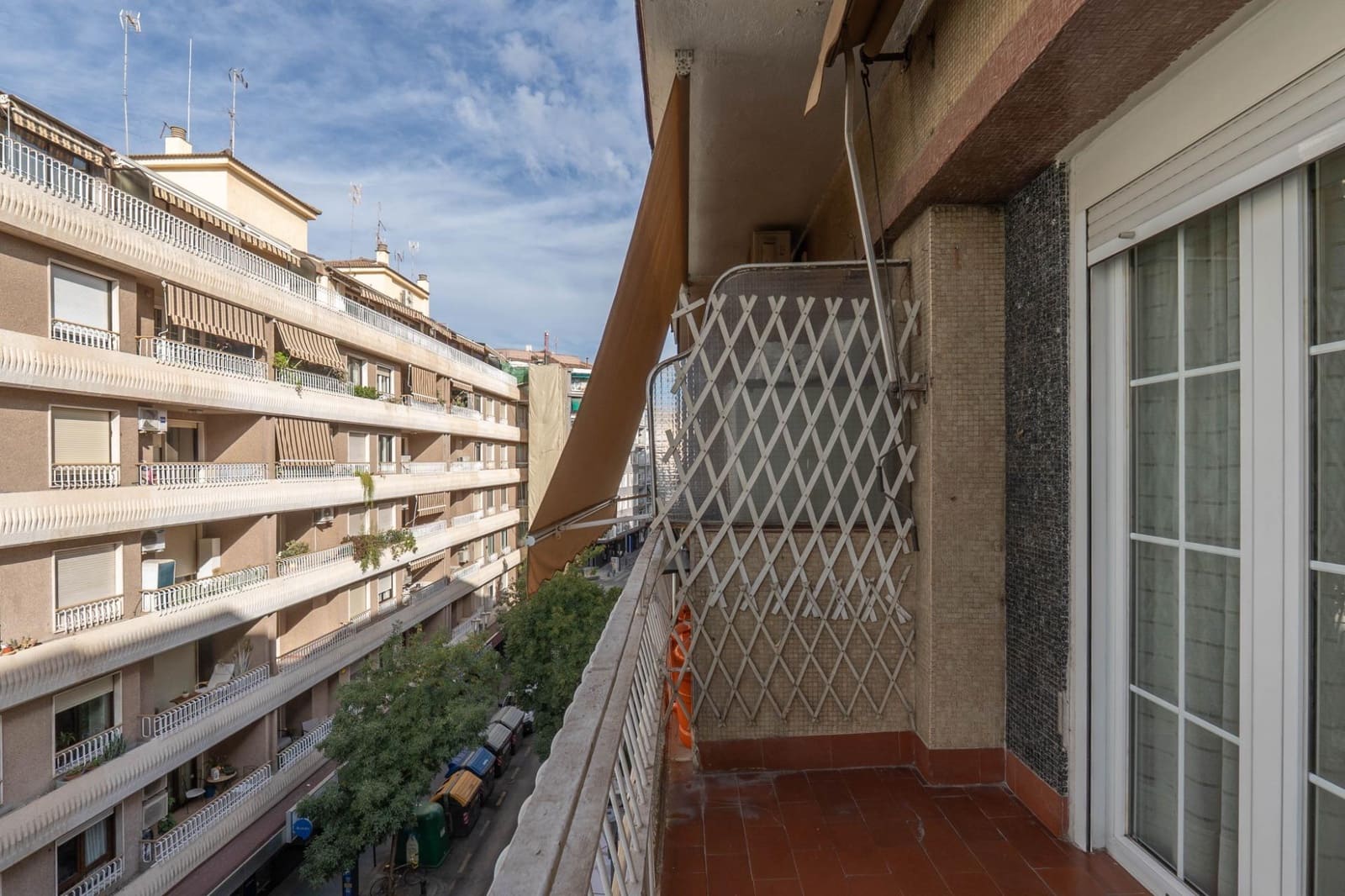 5 bedroom Flat for sale in Granada city - € 460,000 (Ref: 9675008)