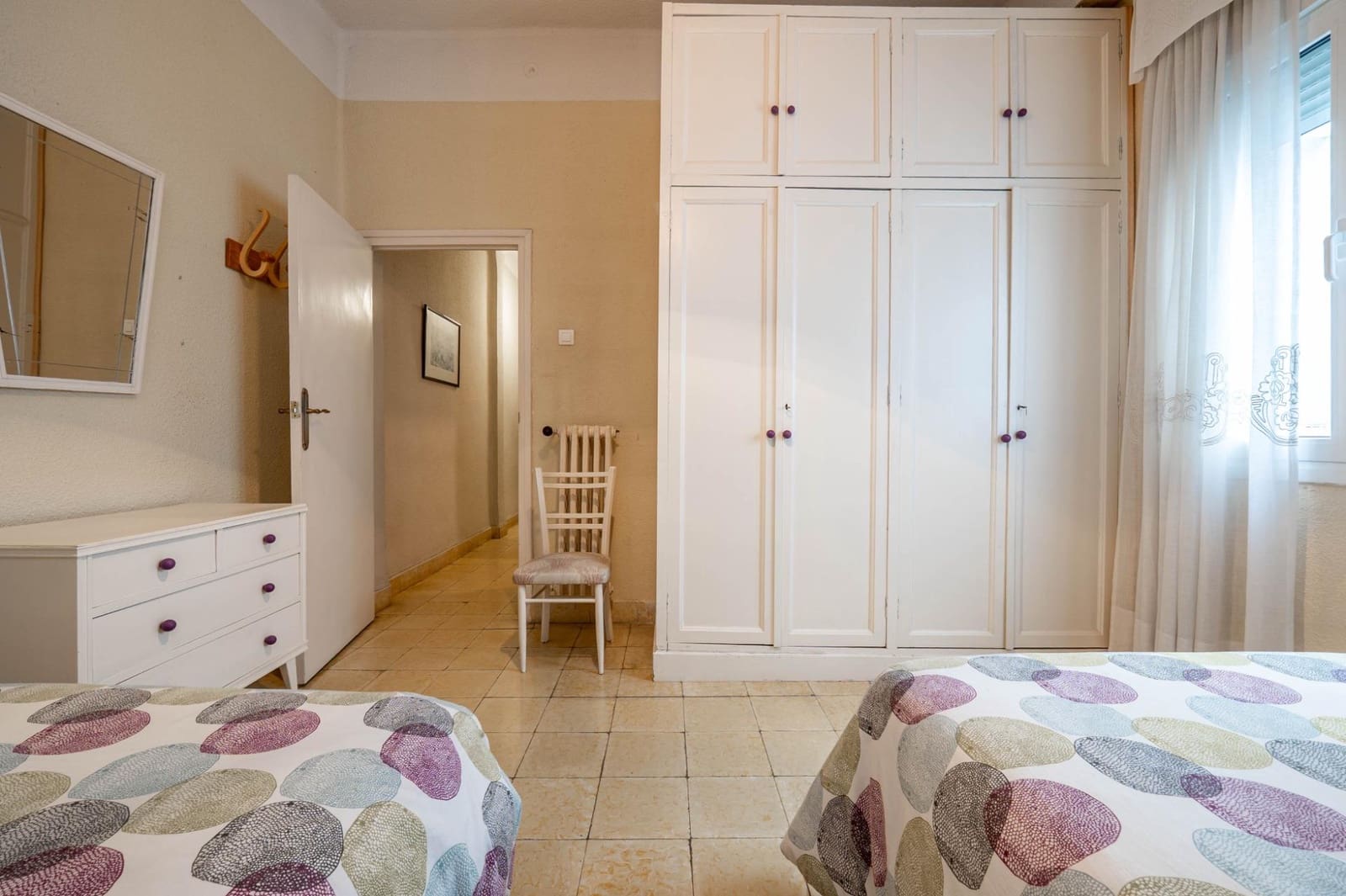 5 bedroom Flat for sale in Granada city - € 460,000 (Ref: 9675008)