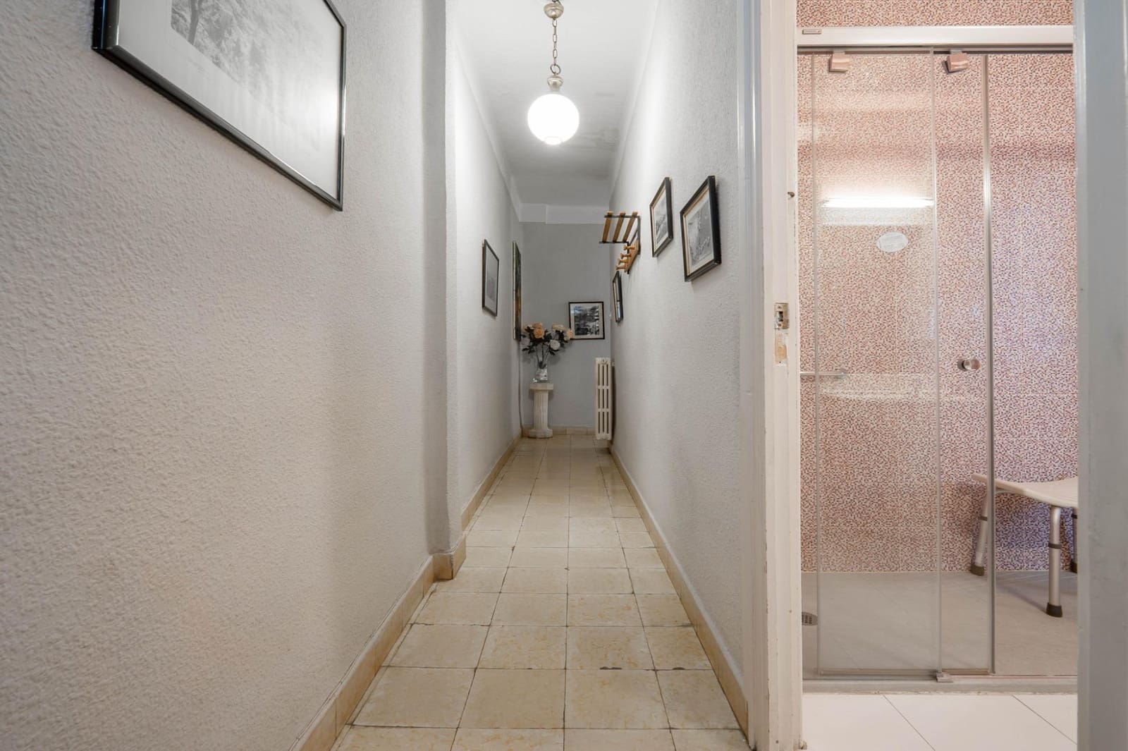 5 bedroom Flat for sale in Granada city - € 460,000 (Ref: 9675008)