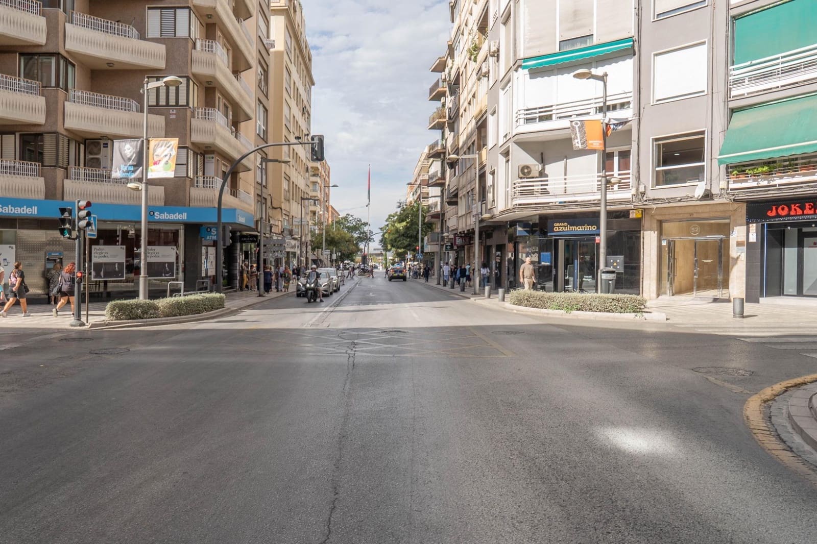 5 bedroom Flat for sale in Granada city - € 460,000 (Ref: 9675008)