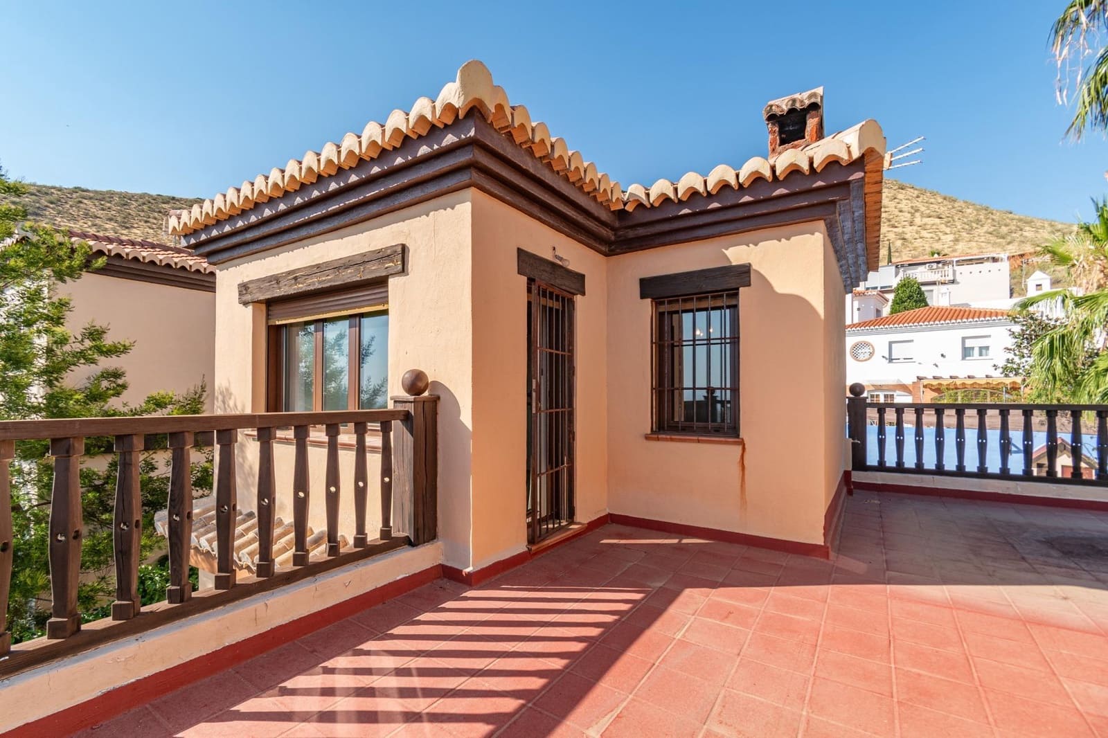 4 sypialnia Willa na sprzedaż w Cenes de la Vega z basenem garażem - 890 000 € (Ref: 9675009)