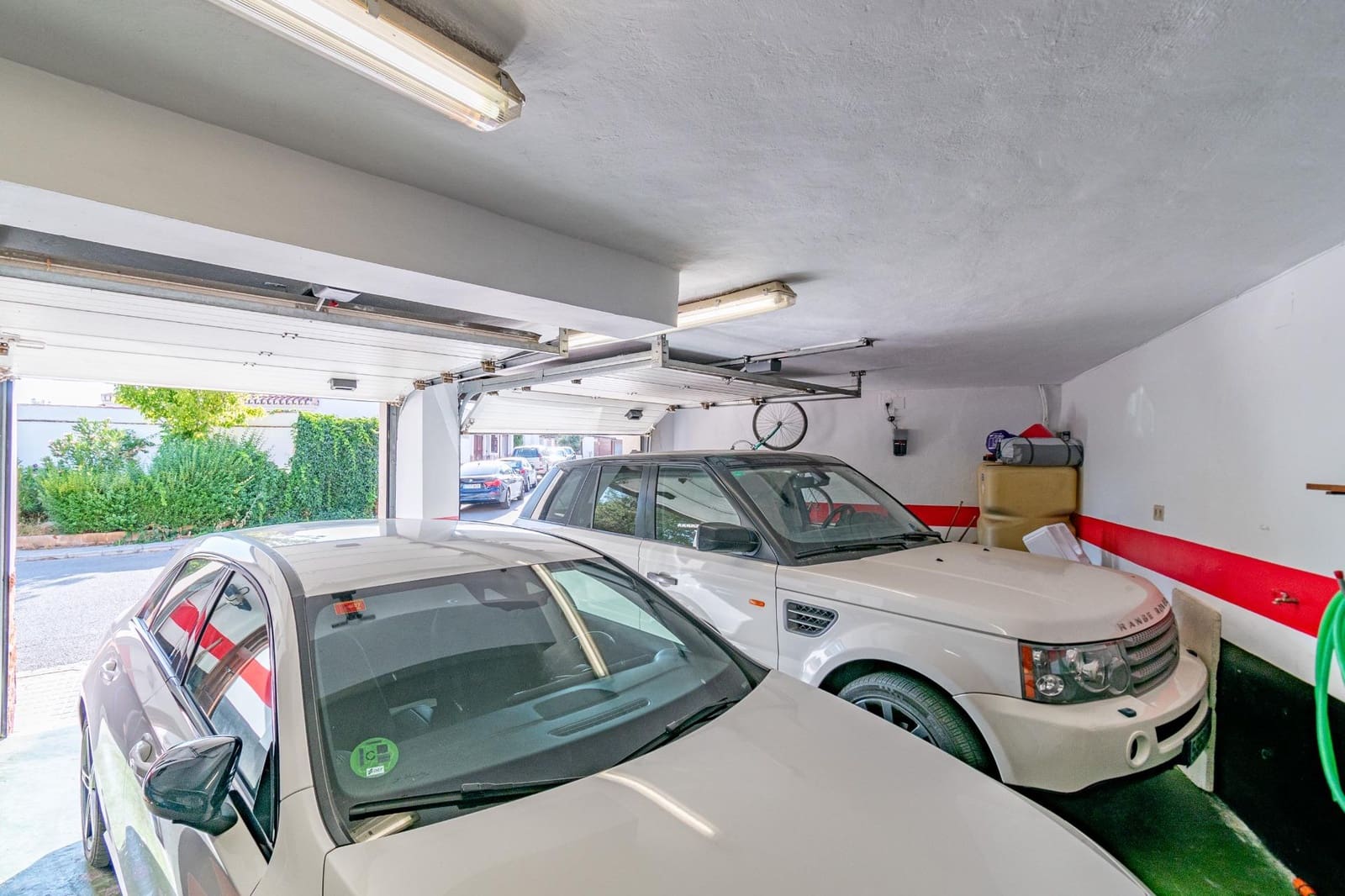 4 sypialnia Willa na sprzedaż w Cenes de la Vega z basenem garażem - 890 000 € (Ref: 9675009)