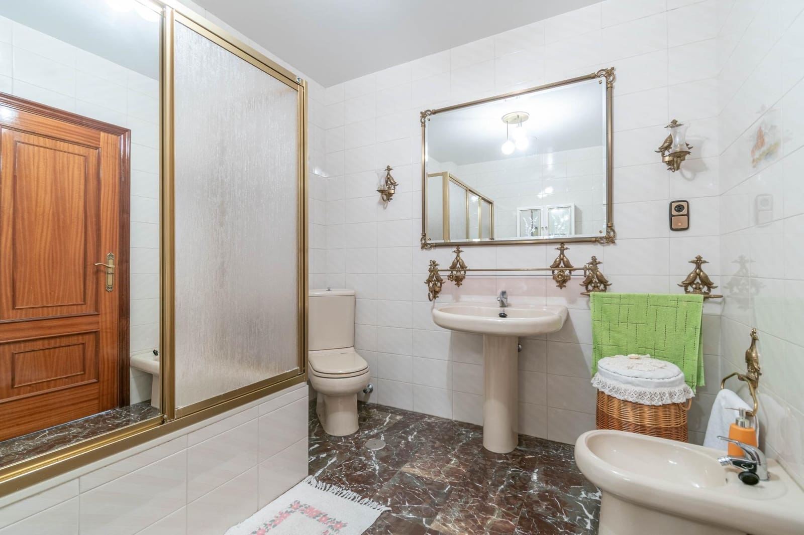 5 sovrum Semi-fristående Villa till salu i Jun med garage - 249 000 € (Ref: 9675010)