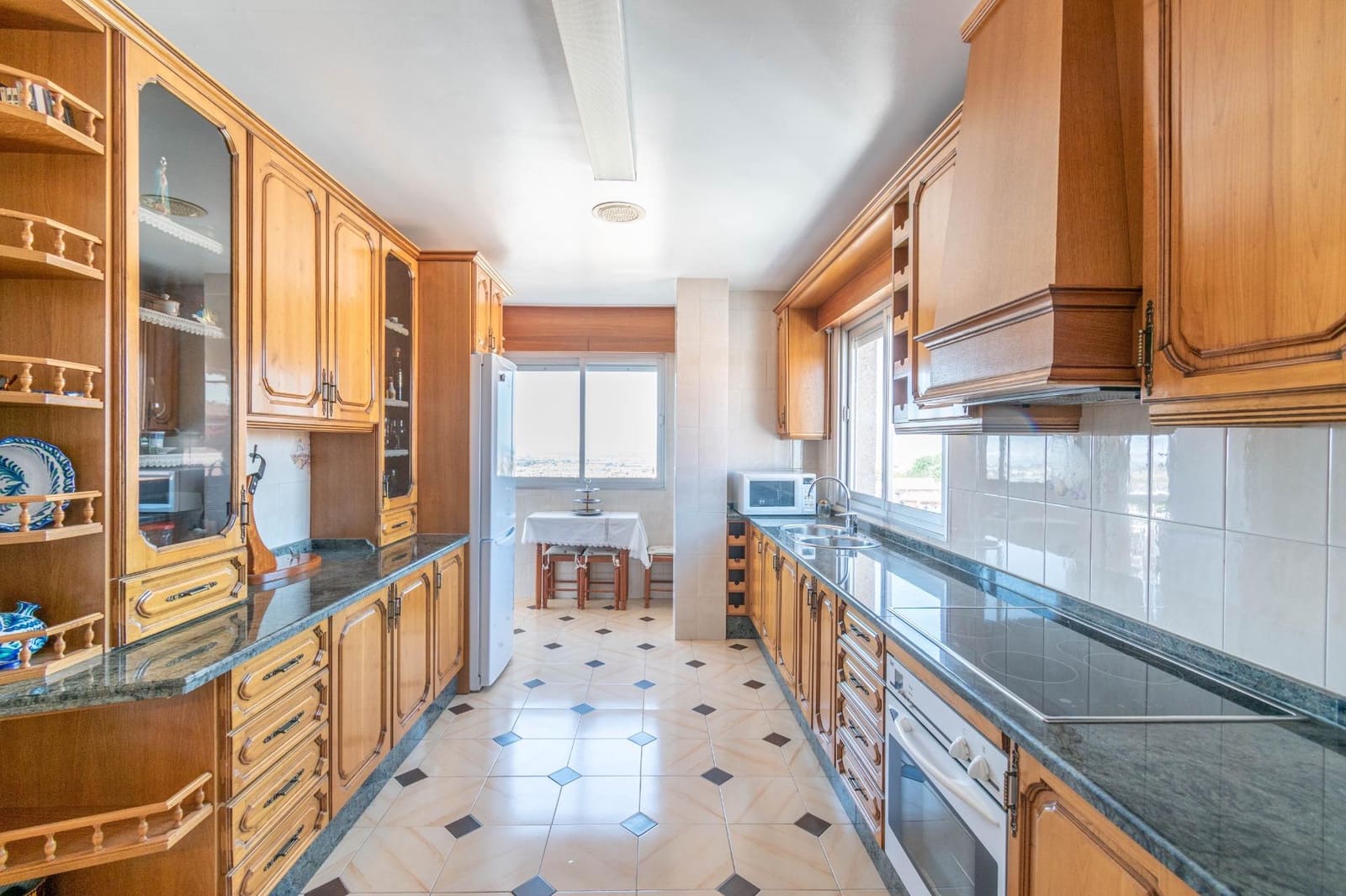 5 sovrum Semi-fristående Villa till salu i Jun med garage - 249 000 € (Ref: 9675010)