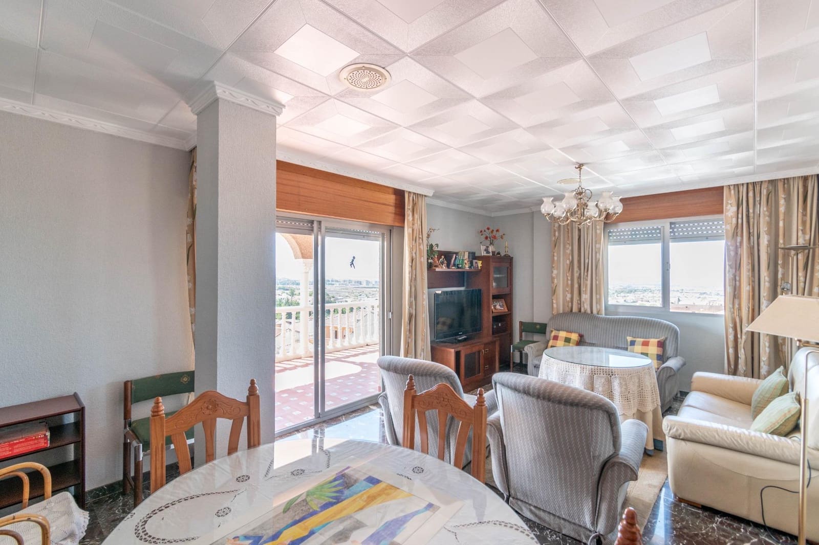 5 sovrum Semi-fristående Villa till salu i Jun med garage - 249 000 € (Ref: 9675010)