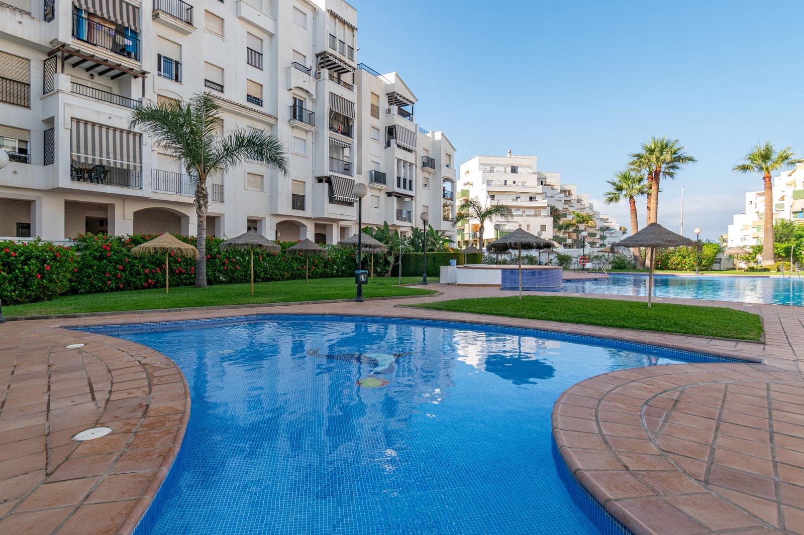 3 bedroom Flat for sale in Salobrena with garage - € 320,000 (Ref: 9675011)