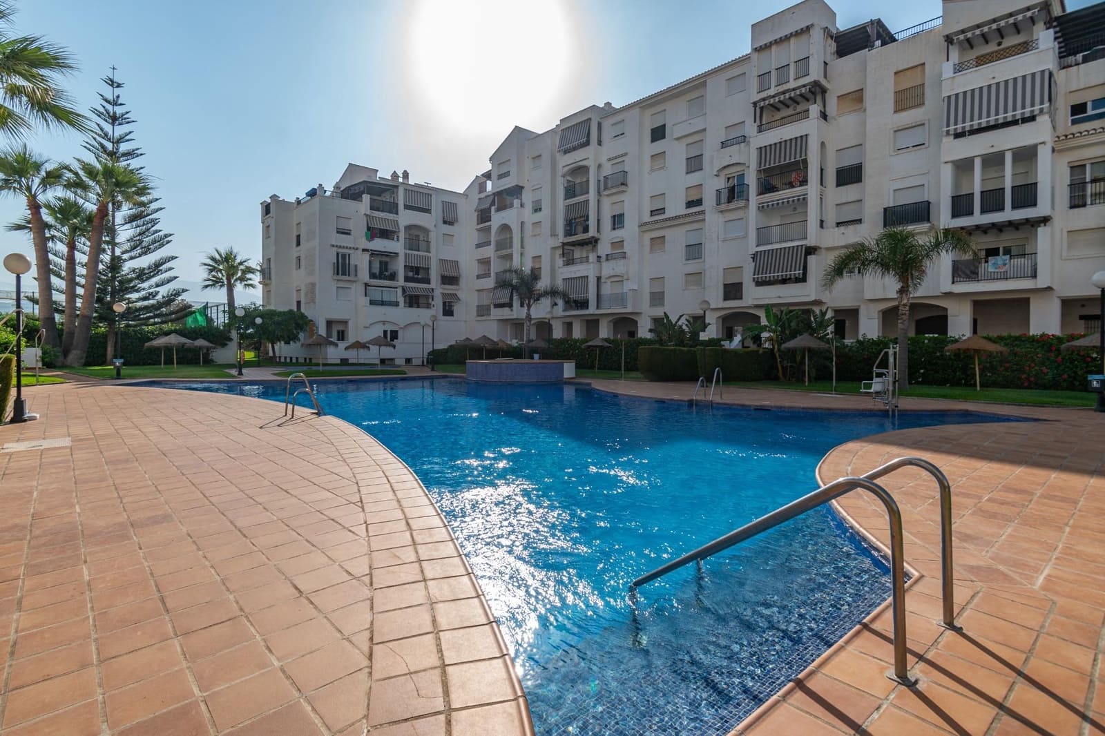 3 bedroom Flat for sale in Salobrena with garage - € 320,000 (Ref: 9675011)