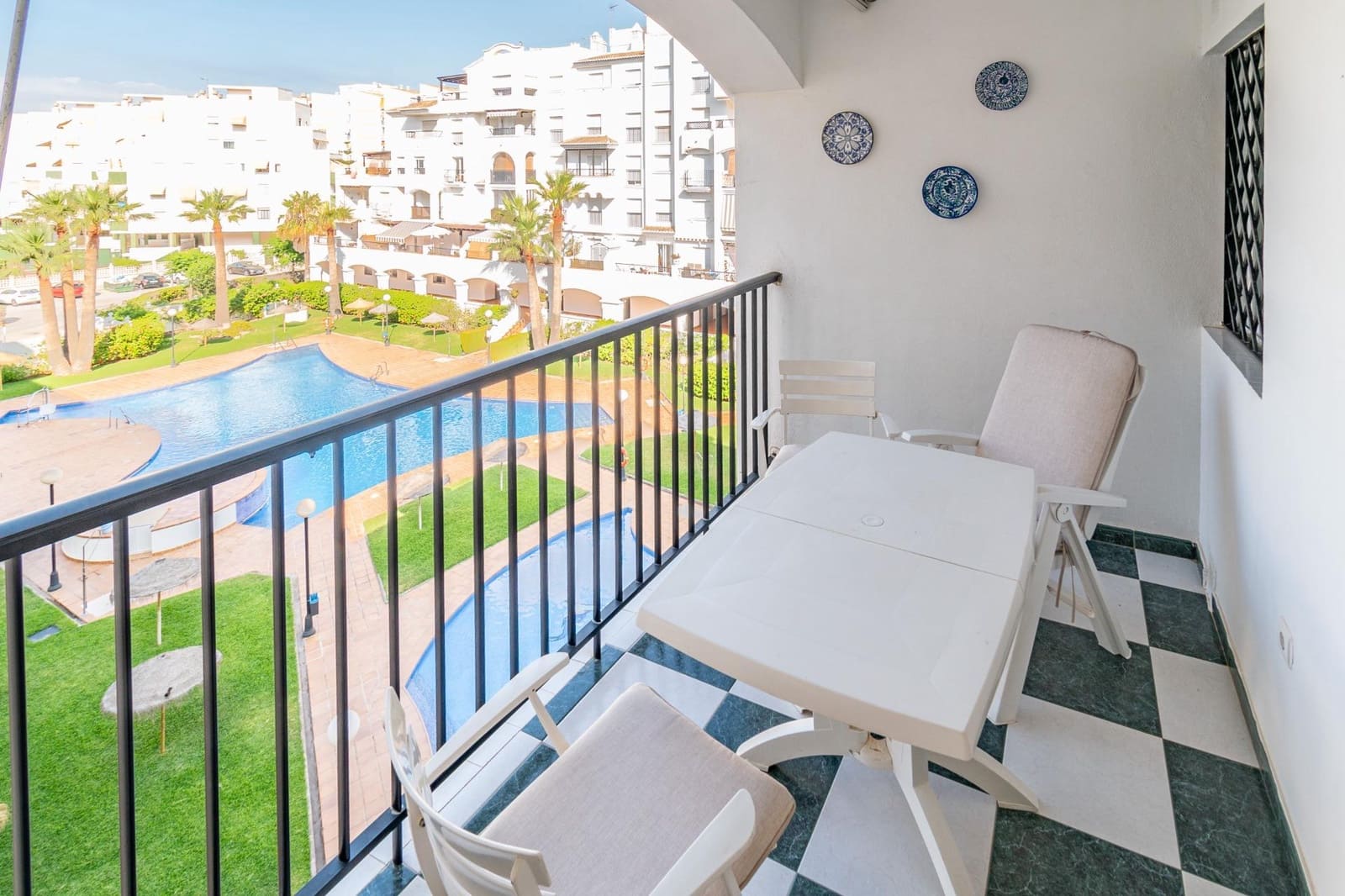 3 bedroom Flat for sale in Salobrena with garage - € 320,000 (Ref: 9675011)