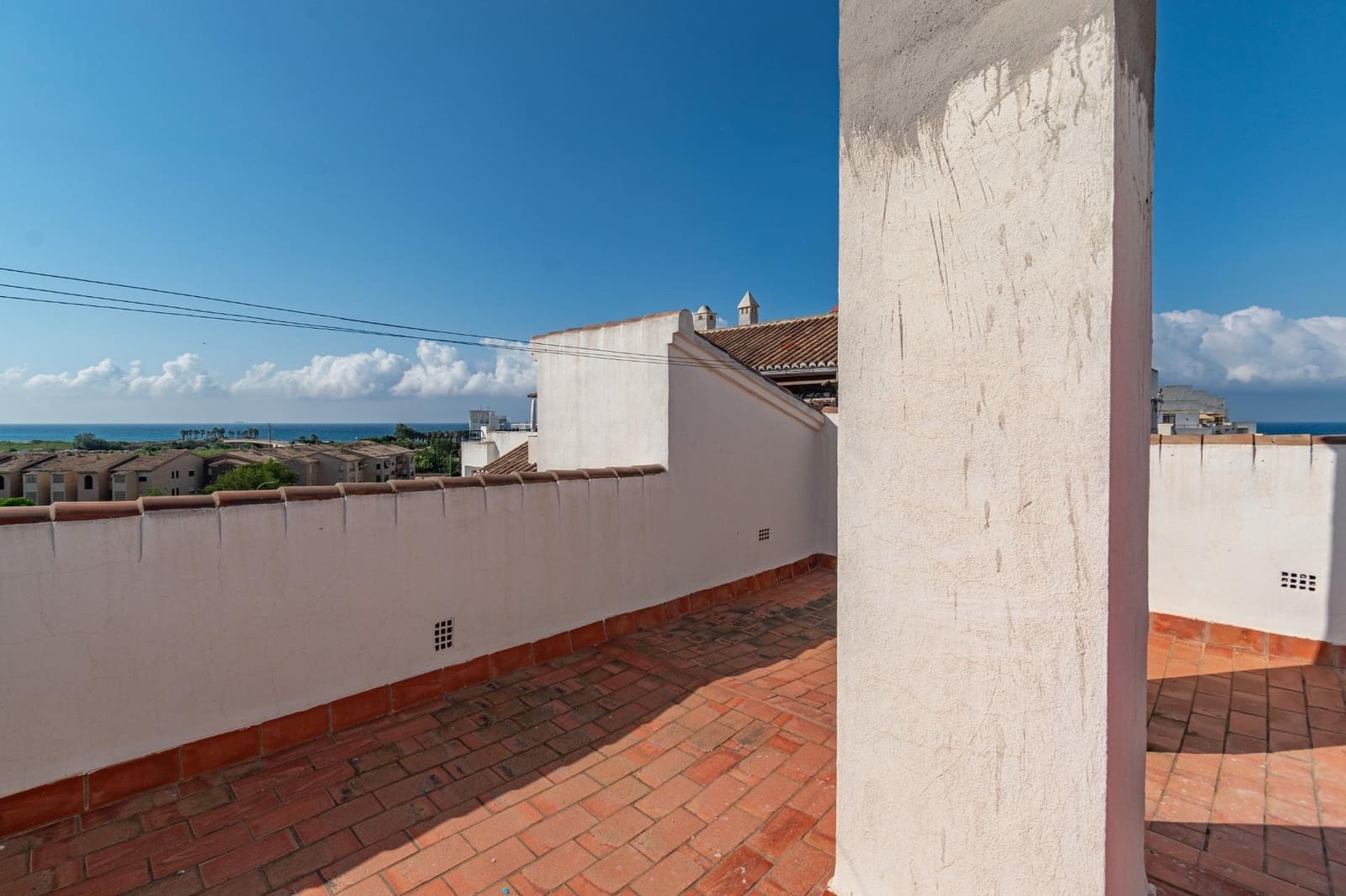 3 bedroom Flat for sale in Salobrena with garage - € 320,000 (Ref: 9675011)