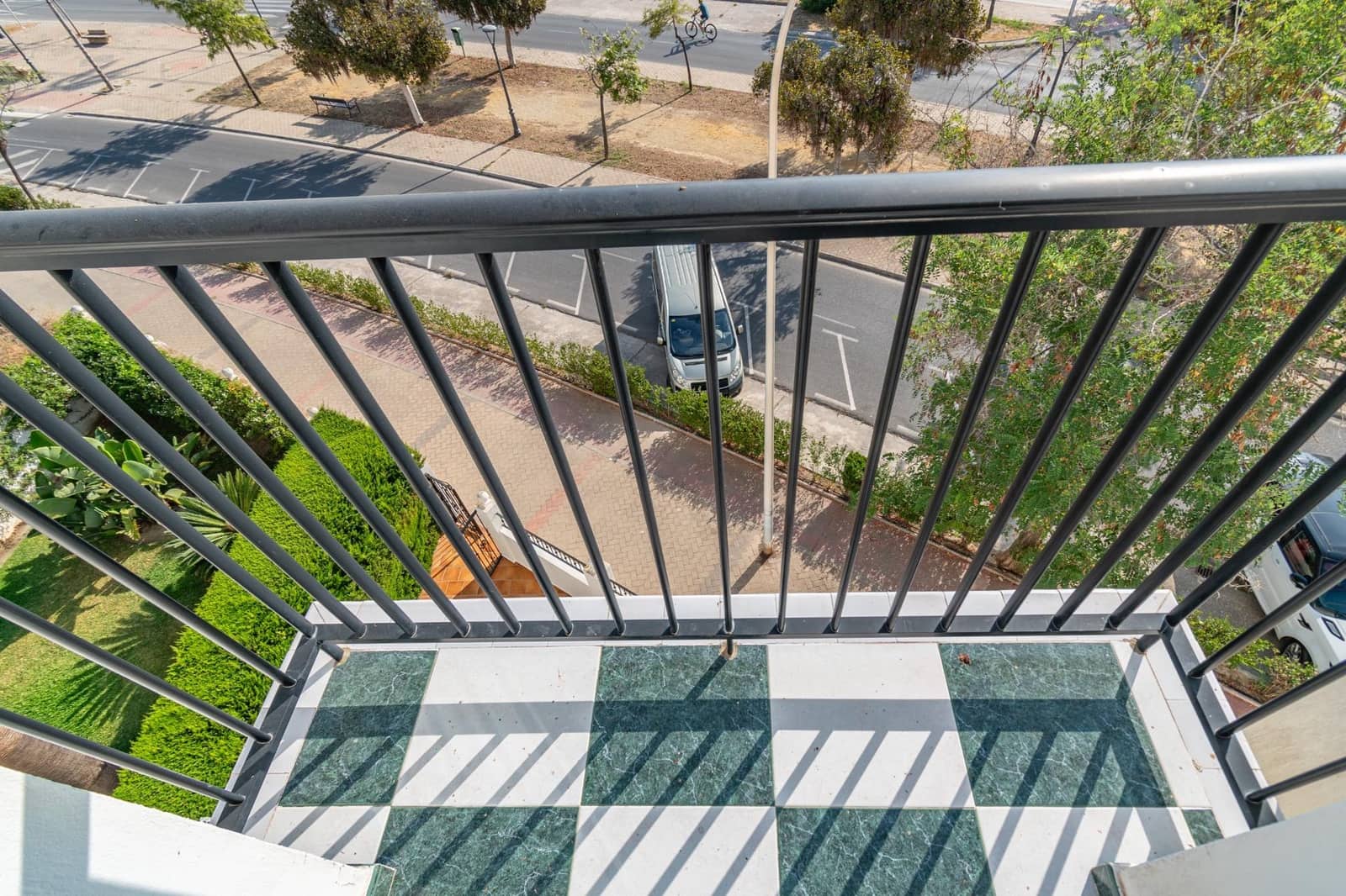 3 bedroom Flat for sale in Salobrena with garage - € 320,000 (Ref: 9675011)