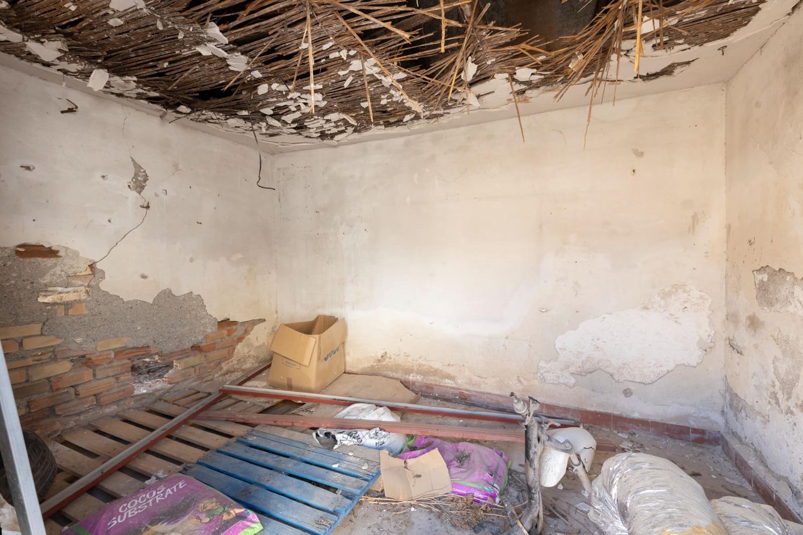 3 makuuhuone Maalaistalo myytävänä paikassa Atarfe mukana 
autotalli - 88 900 € (Ref: 9675014)