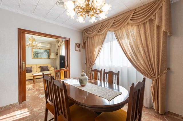 Pareado de 5 habitaciones en Jun en venta - 249.000 € (Ref: 9675015)