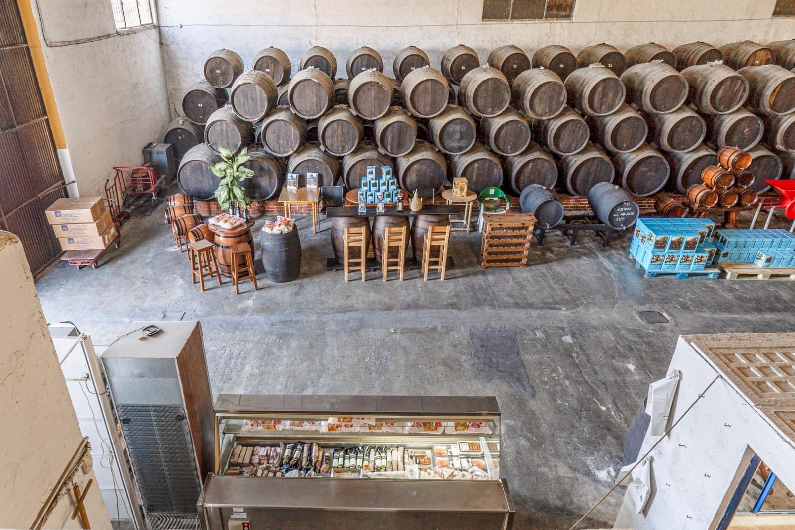 4 bedroom Business for sale in Alhendin with pool garage - € 990,000 (Ref: 9675016)