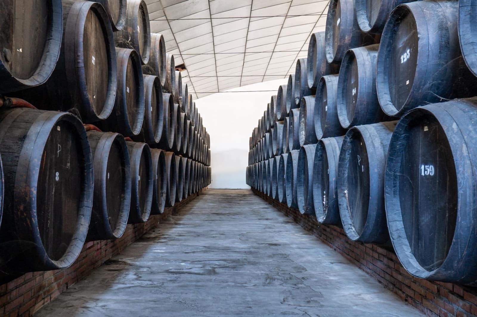 4 bedroom Business for sale in Alhendin with pool garage - € 990,000 (Ref: 9675016)