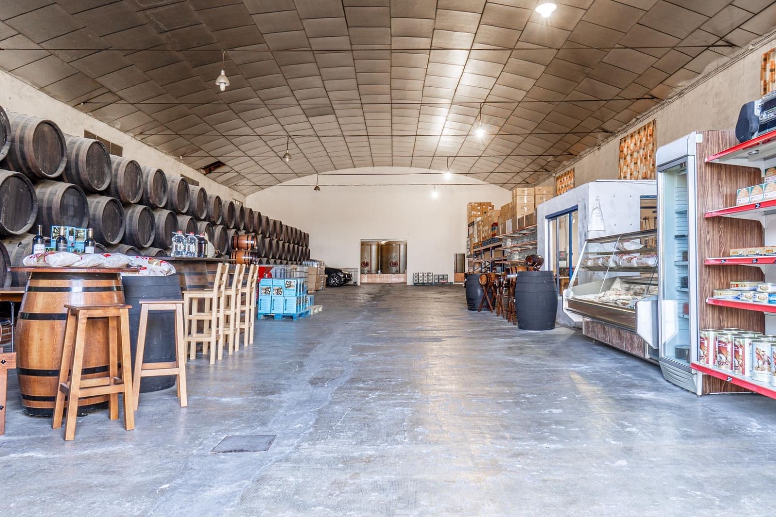 4 bedroom Business for sale in Alhendin with pool garage - € 990,000 (Ref: 9675016)