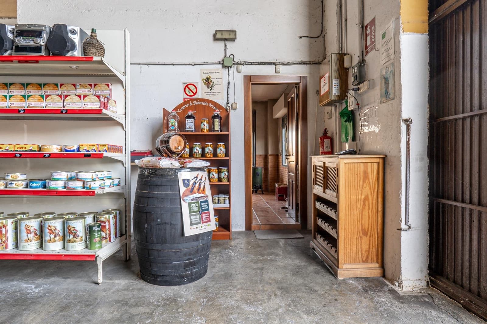 4 bedroom Business for sale in Alhendin with pool garage - € 990,000 (Ref: 9675016)