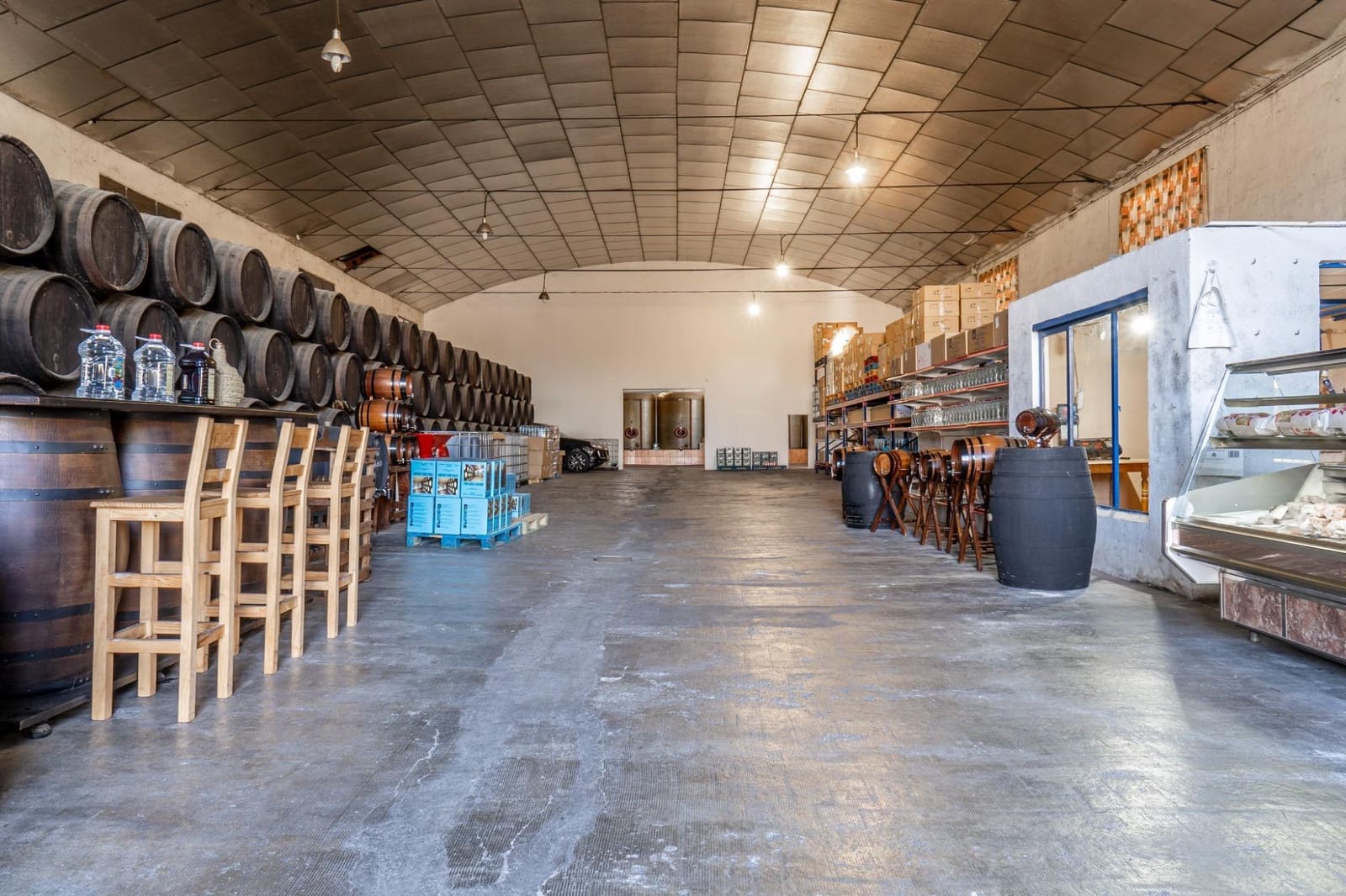 4 bedroom Business for sale in Alhendin with pool garage - € 990,000 (Ref: 9675016)