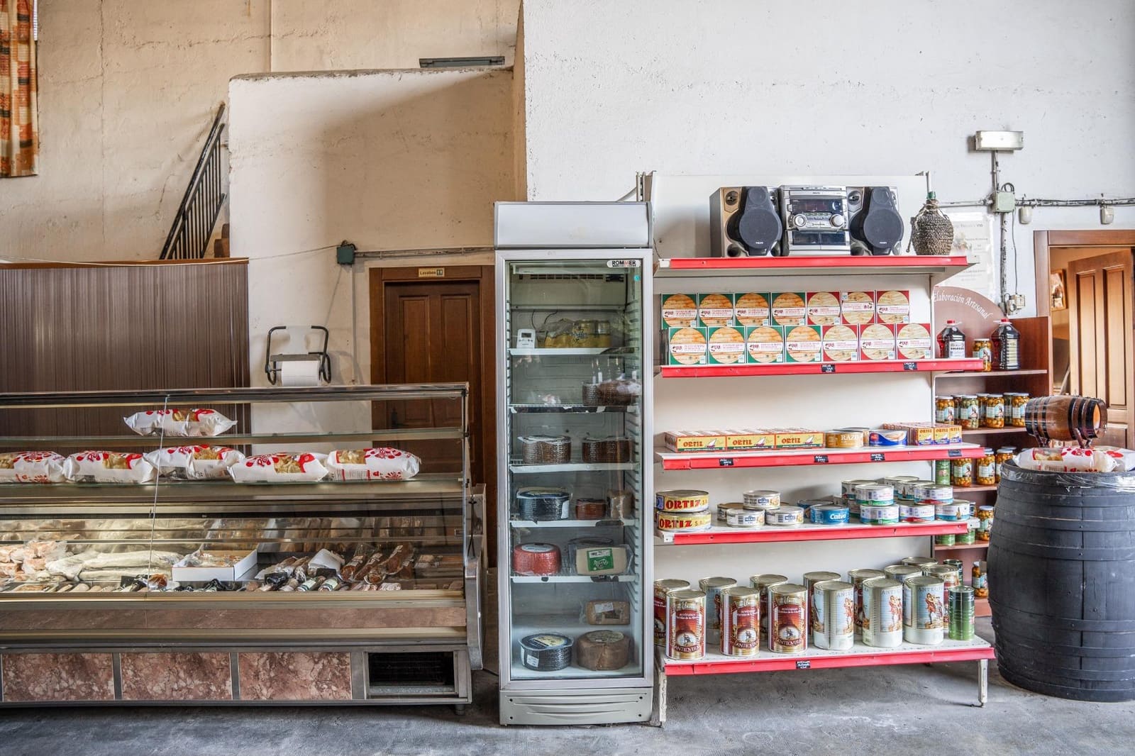 4 bedroom Business for sale in Alhendin with pool garage - € 990,000 (Ref: 9675016)