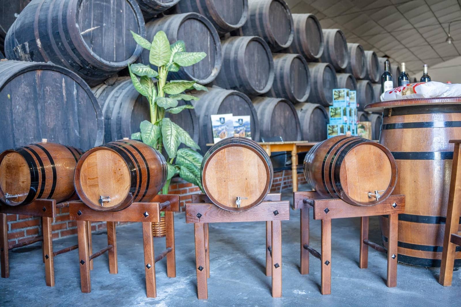 4 bedroom Business for sale in Alhendin with pool garage - € 990,000 (Ref: 9675016)