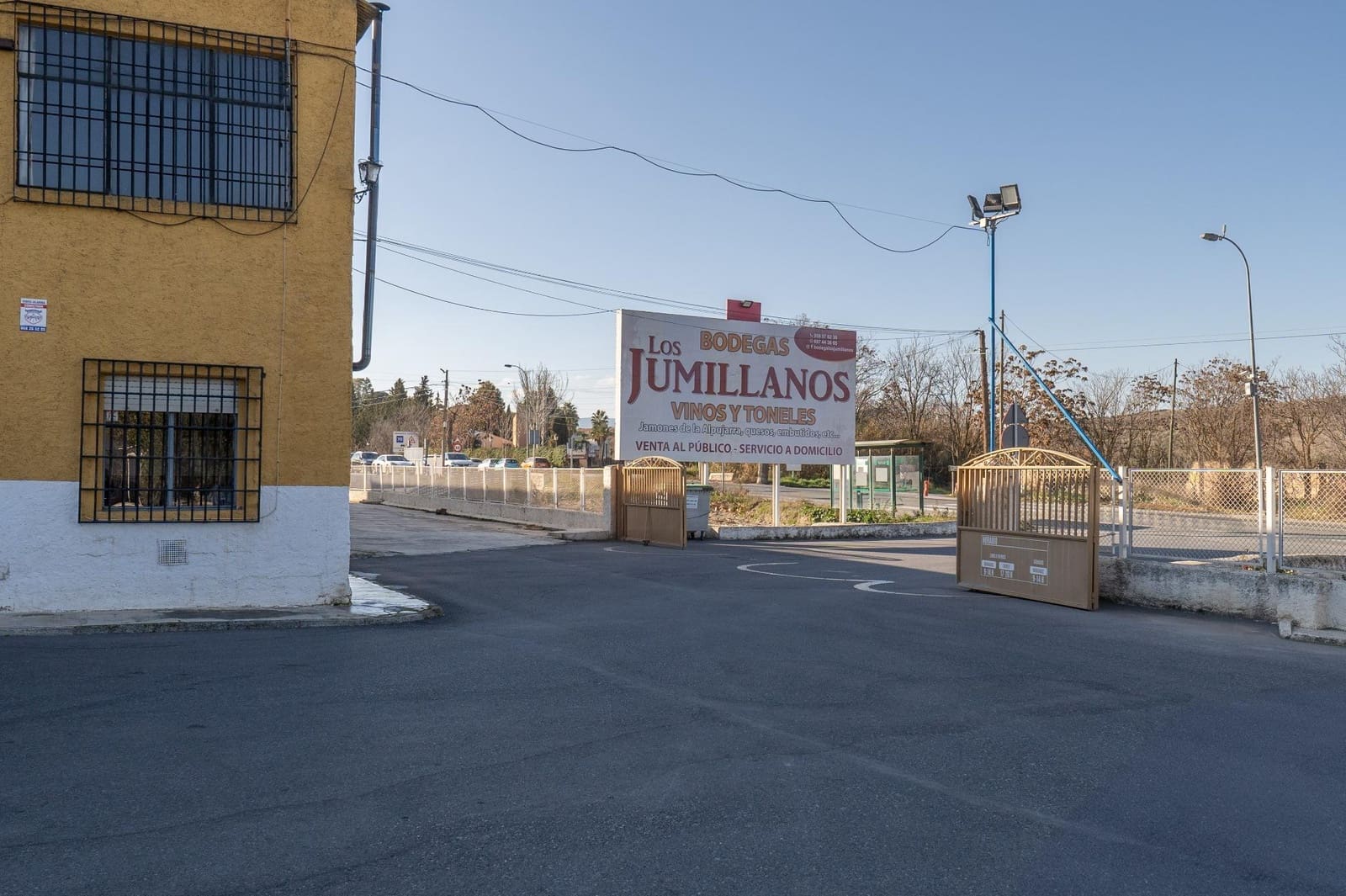 4 bedroom Business for sale in Alhendin with pool garage - € 990,000 (Ref: 9675016)