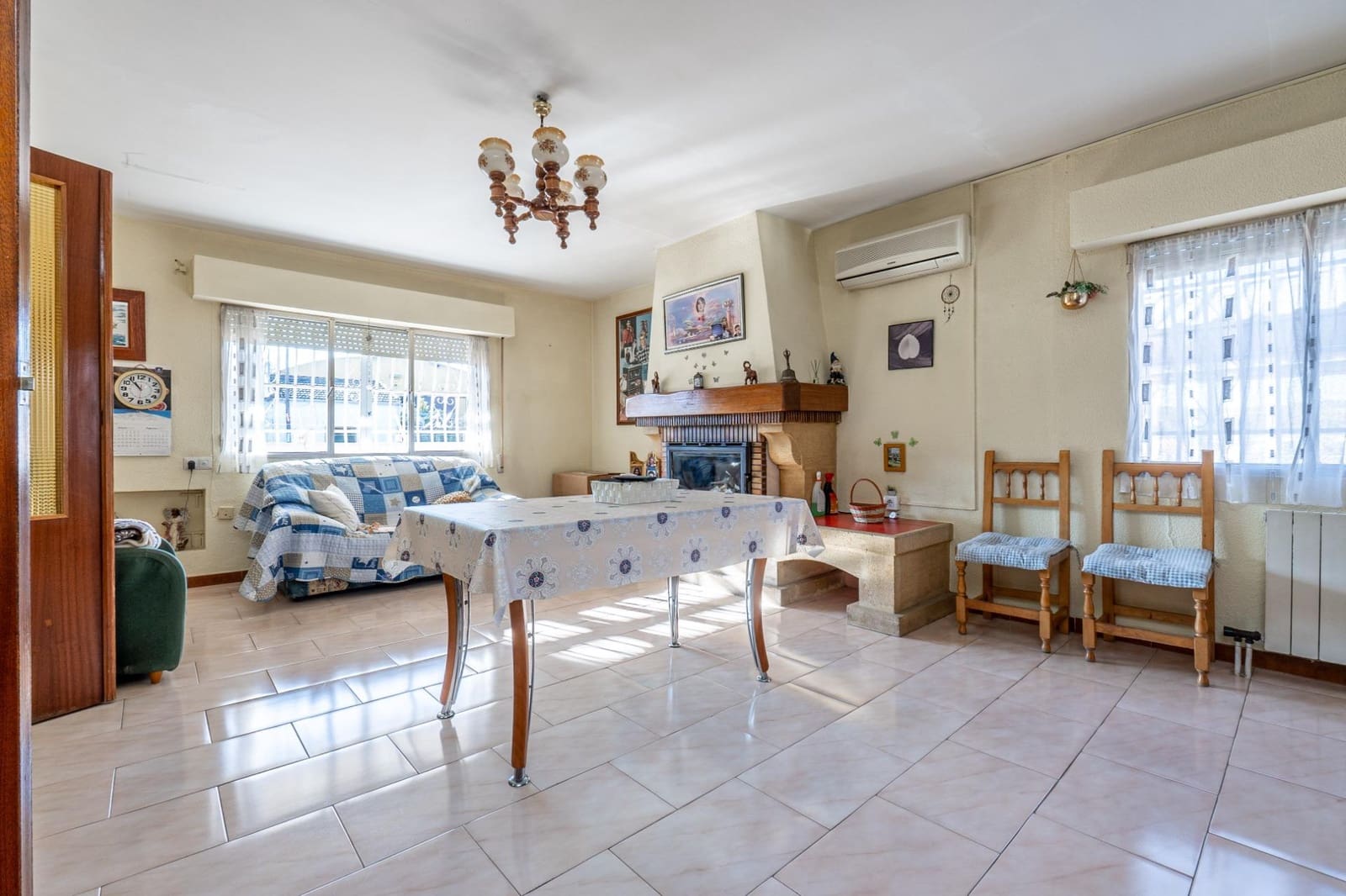 4 bedroom Business for sale in Alhendin with pool garage - € 990,000 (Ref: 9675016)