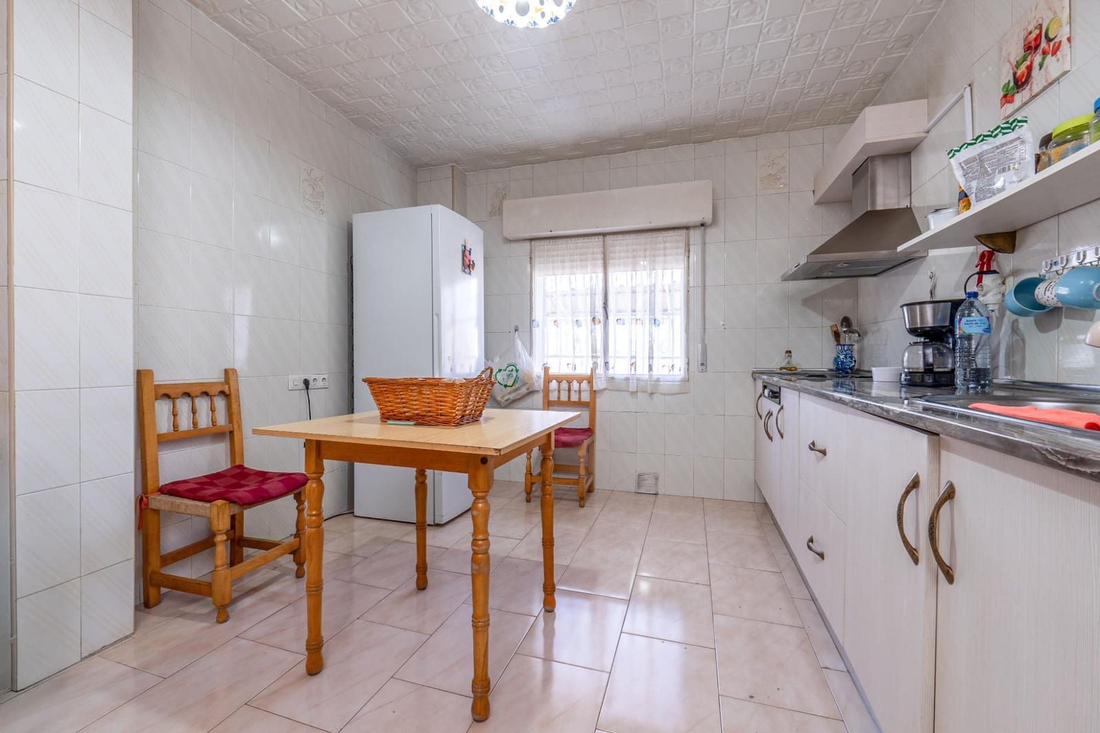 4 bedroom Business for sale in Alhendin with pool garage - € 990,000 (Ref: 9675016)