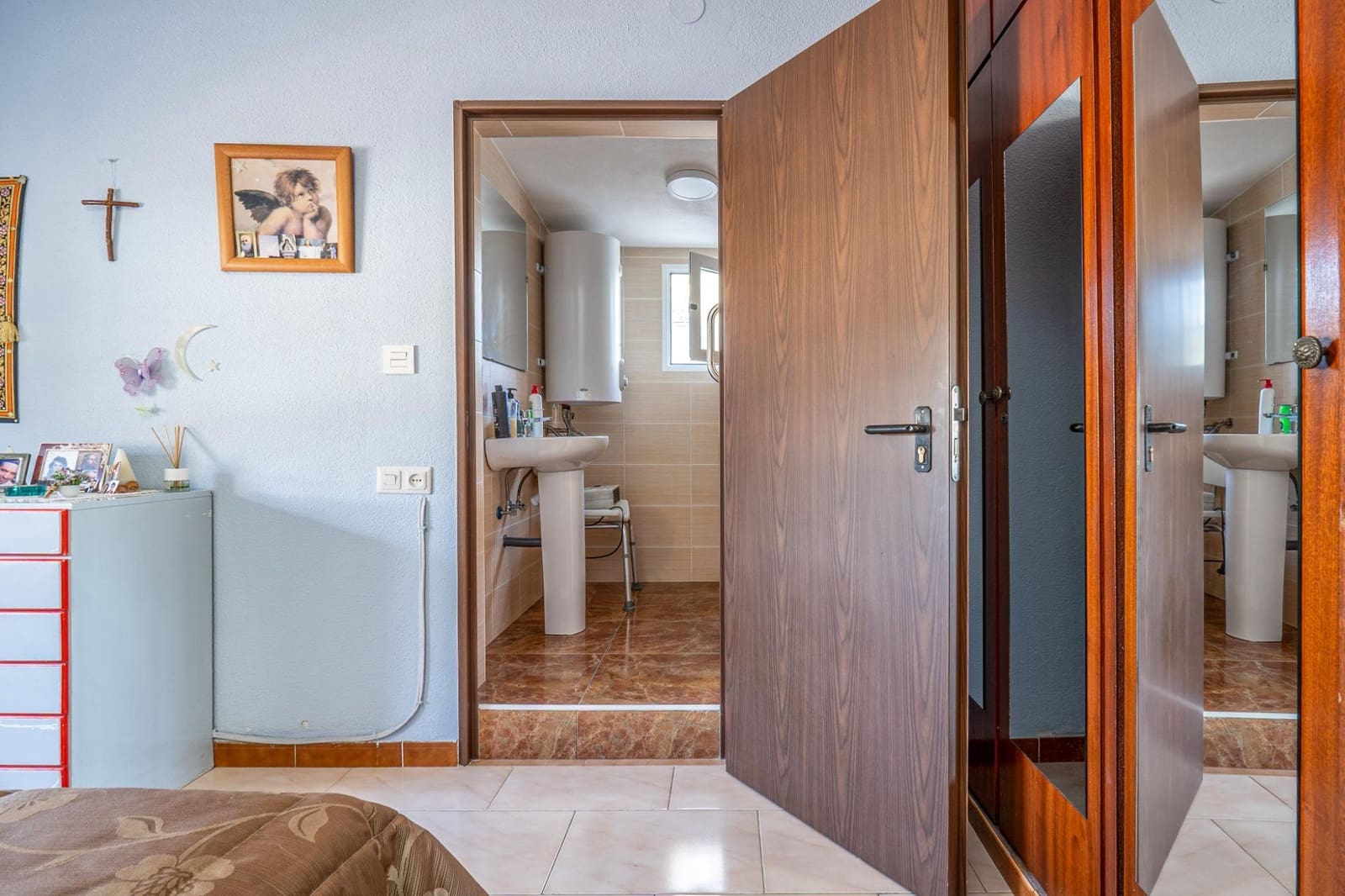 4 bedroom Business for sale in Alhendin with pool garage - € 990,000 (Ref: 9675016)