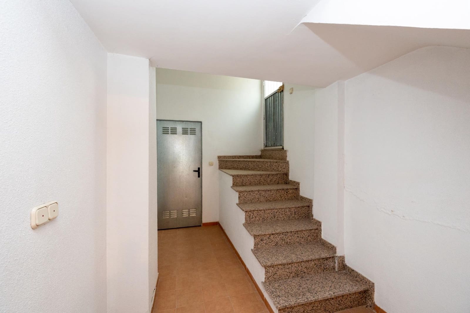 Piso de 3 habitaciones en Zújar en venta - 62.500 € (Ref: 9675017)