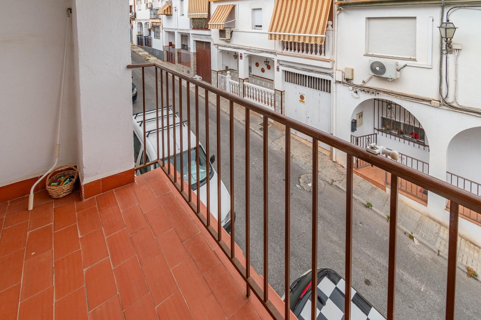 3 Zimmer Reihenhaus zu verkaufen in La Zubia mit Garage - 220.000 € (Ref: 9675018)