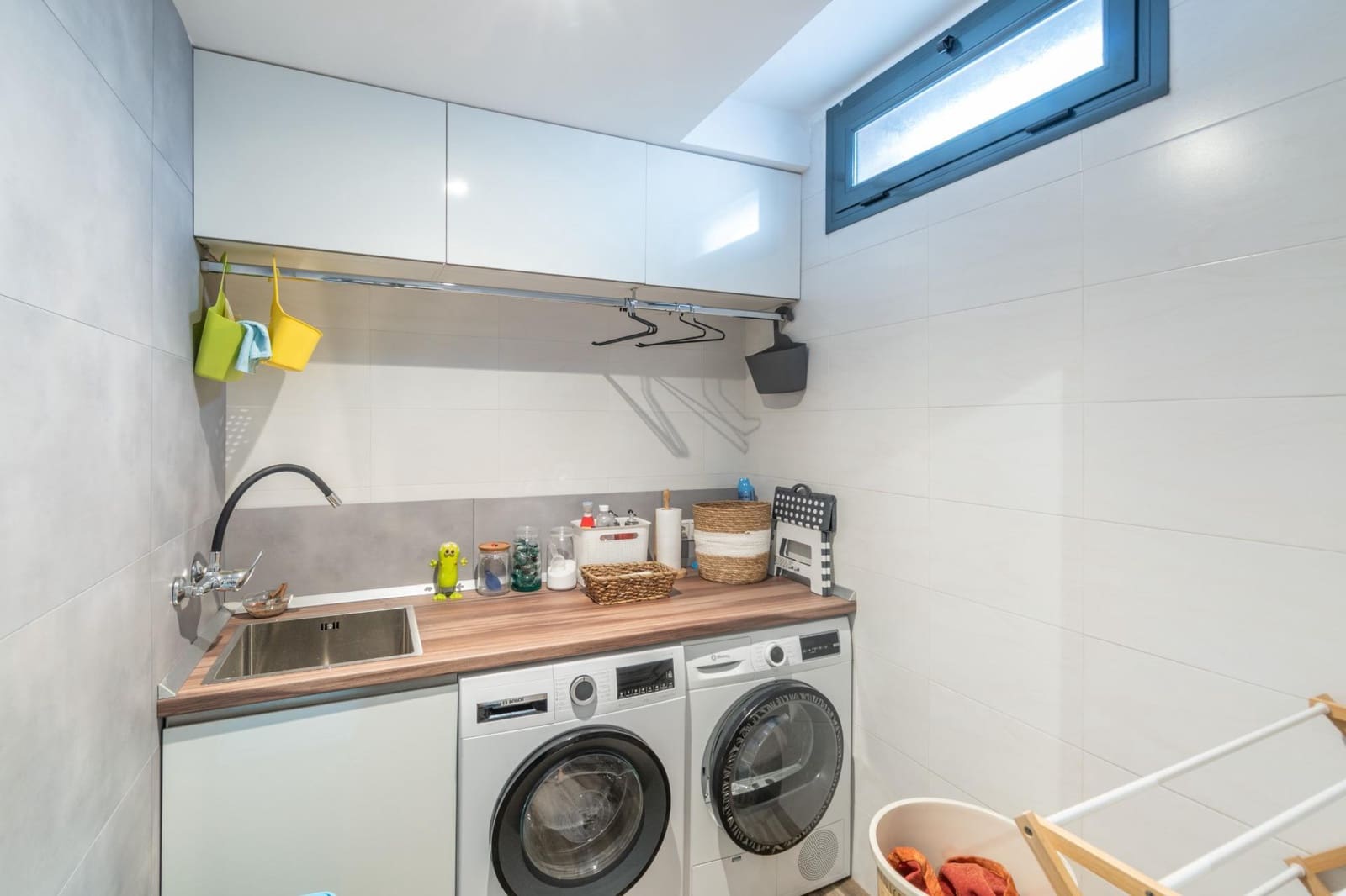 4 soverom Villa til salgs i Alhendin med svømmebasseng garasje - € 449 000 (Ref: 9675020)