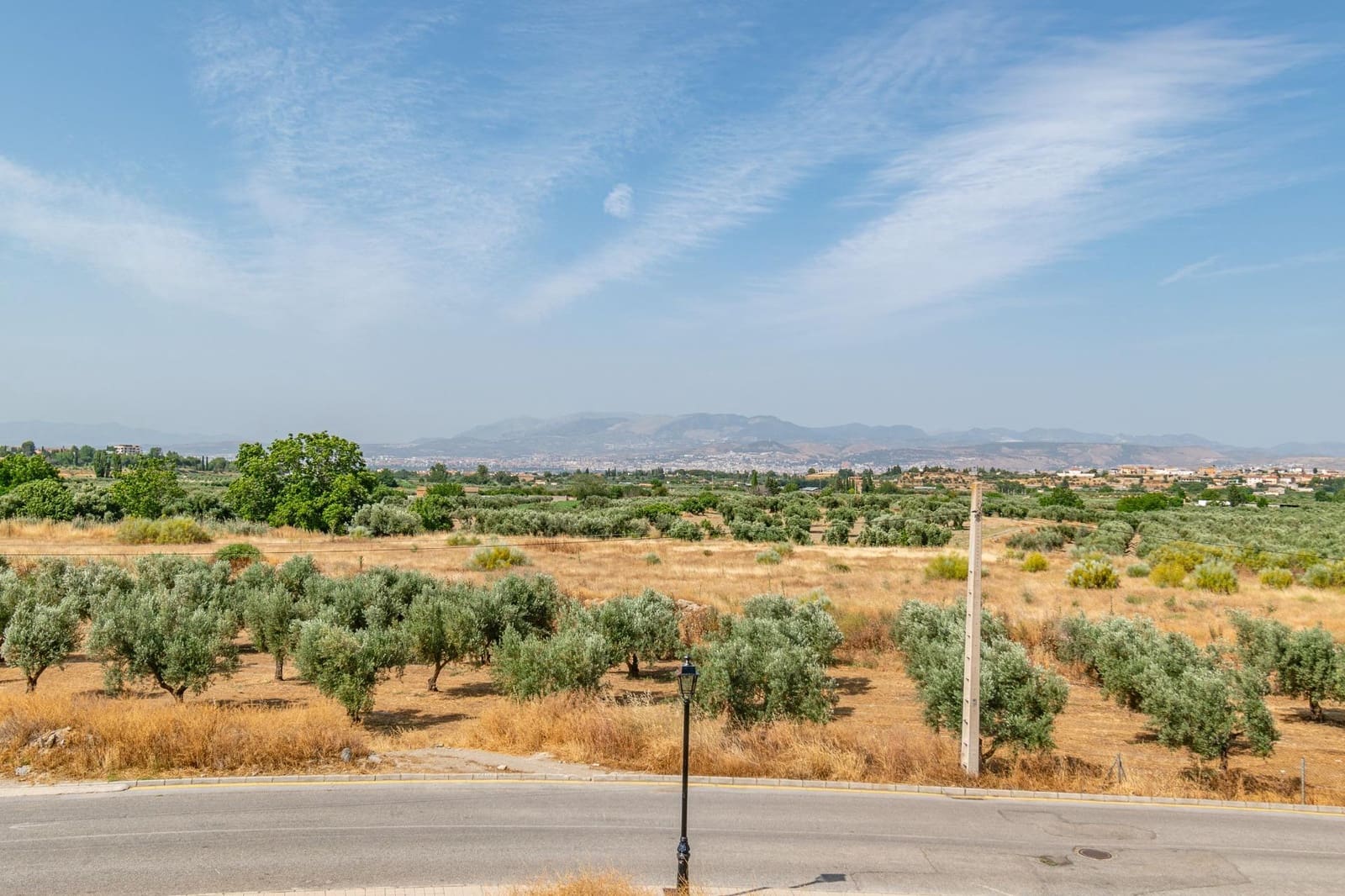 4 soverom Villa til salgs i Alhendin med svømmebasseng garasje - € 449 000 (Ref: 9675020)