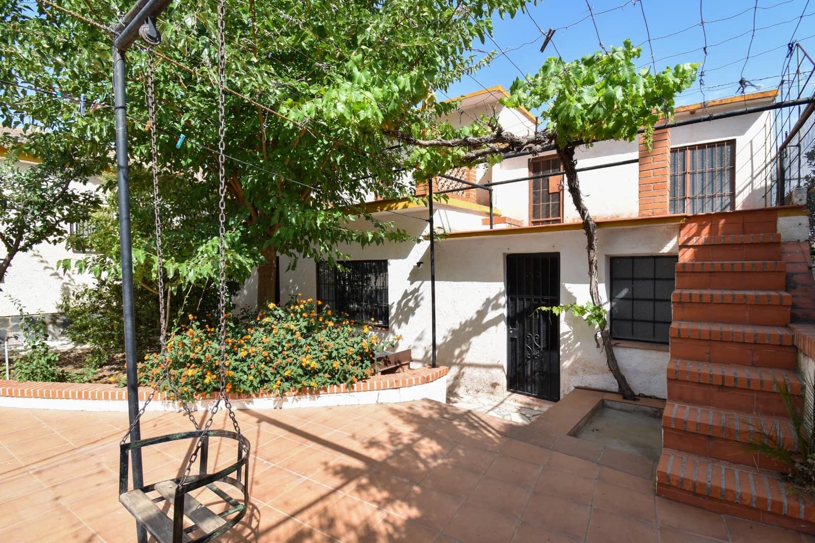 Chalet de 10 habitaciones en Padul en venta con piscina garaje - 320.000 € (Ref: 9675024)