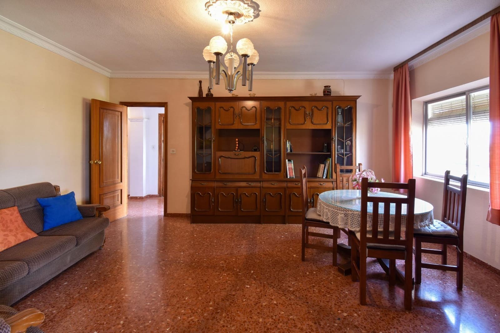 Chalet de 10 habitaciones en Padul en venta con piscina garaje - 320.000 € (Ref: 9675024)