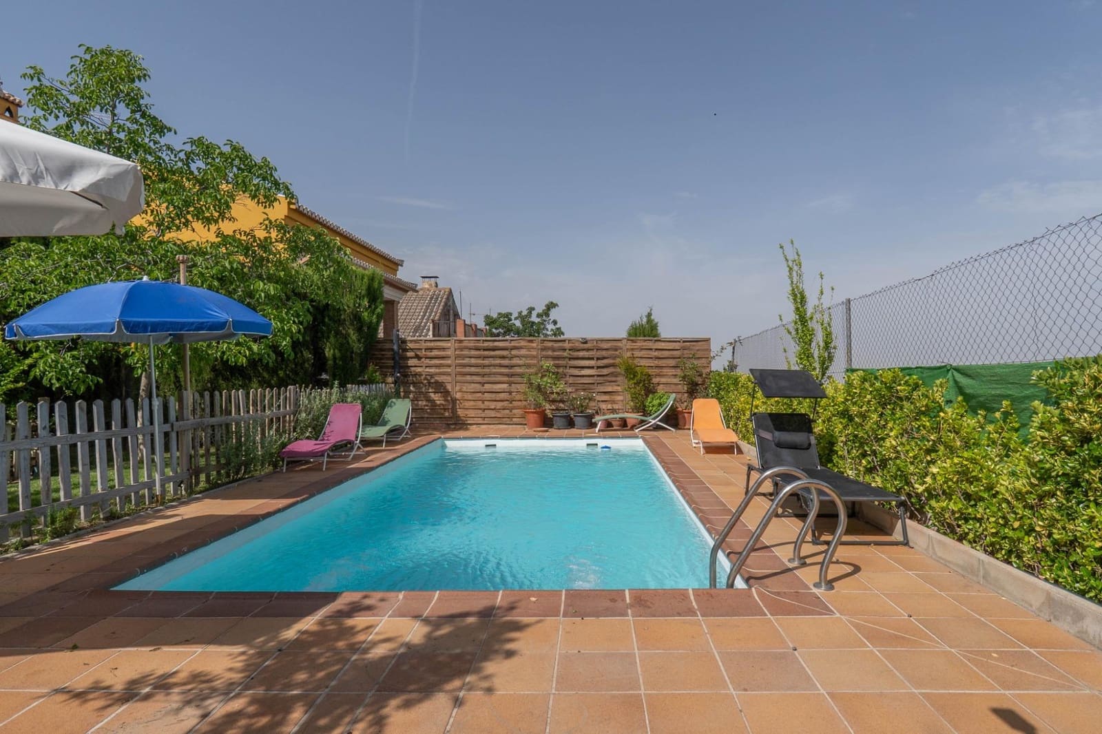 3 bedroom Villa for sale in La Zubia with pool garage - € 350,000 (Ref: 9675026)