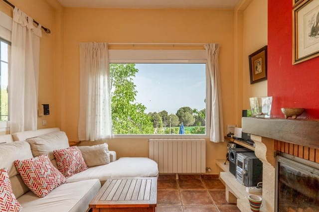 3 sovrum Villa till salu i La Zubia med pool garage - 350 000 € (Ref: 9675026)