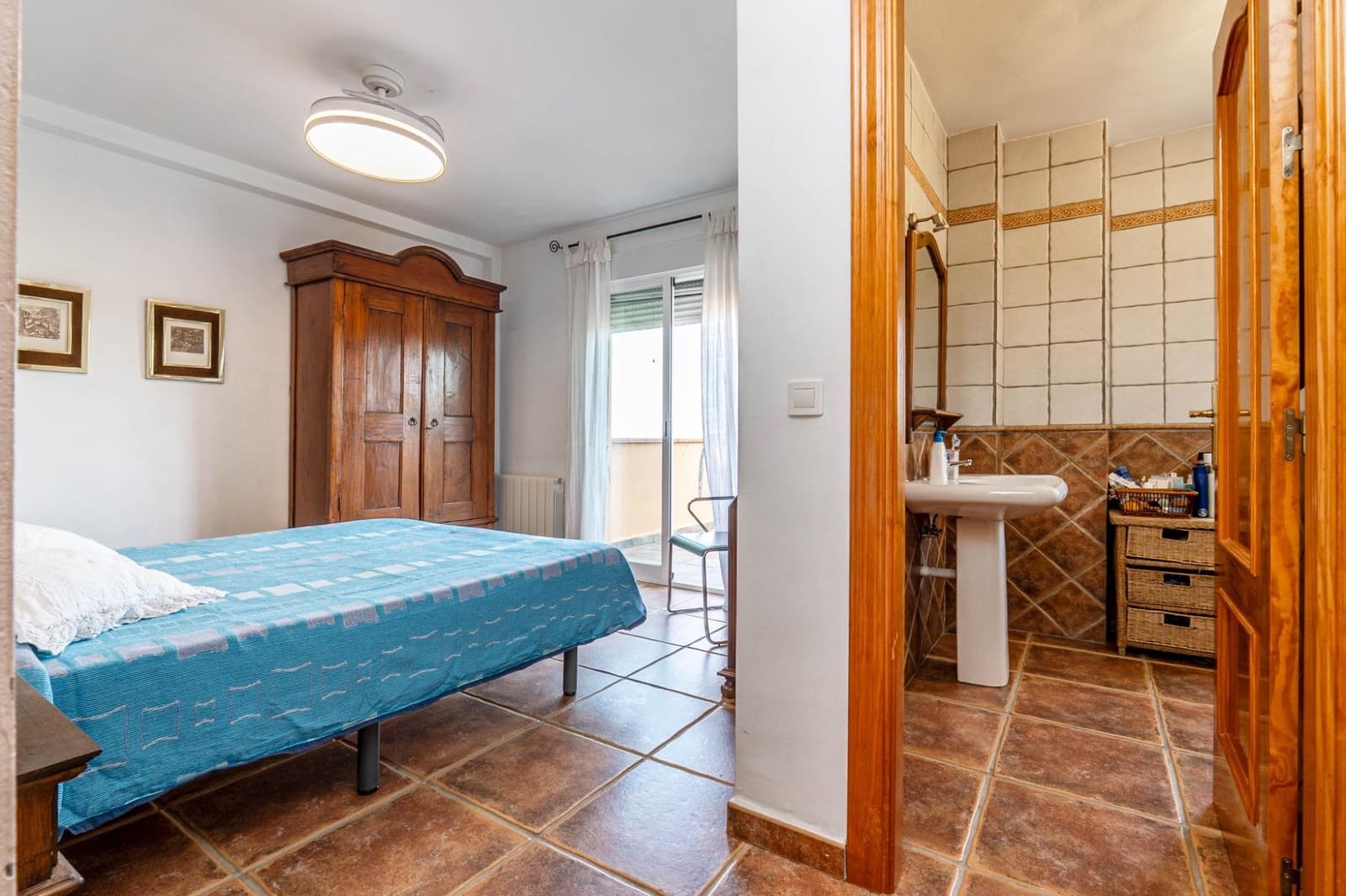 3 bedroom Villa for sale in La Zubia with pool garage - € 350,000 (Ref: 9675026)