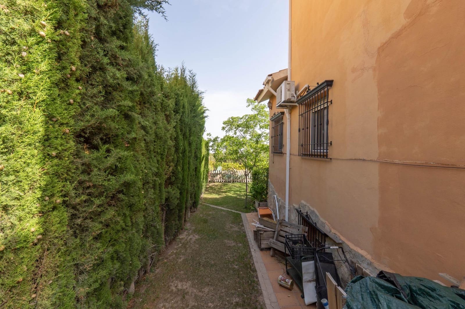 3 bedroom Villa for sale in La Zubia with pool garage - € 350,000 (Ref: 9675026)