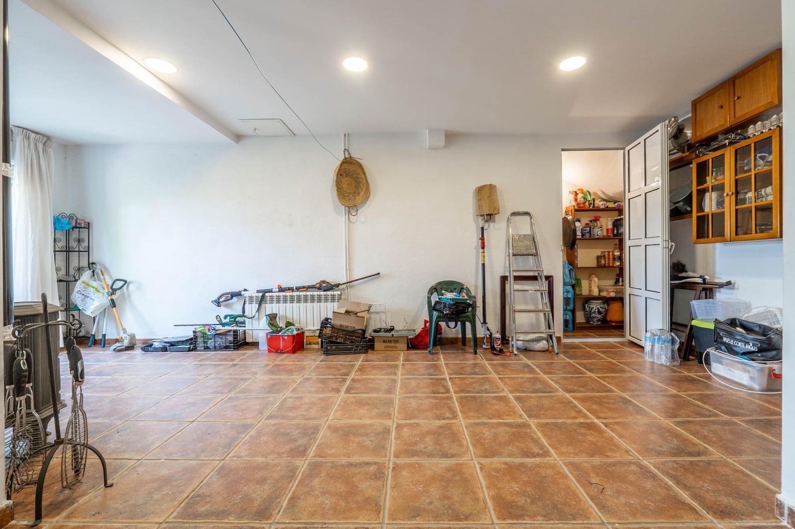 3 bedroom Villa for sale in La Zubia with pool garage - € 350,000 (Ref: 9675026)