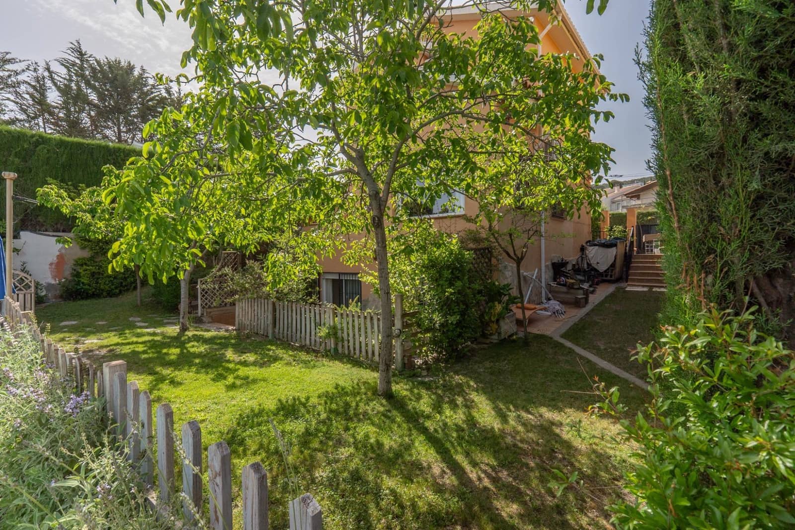 3 bedroom Villa for sale in La Zubia with pool garage - € 350,000 (Ref: 9675026)