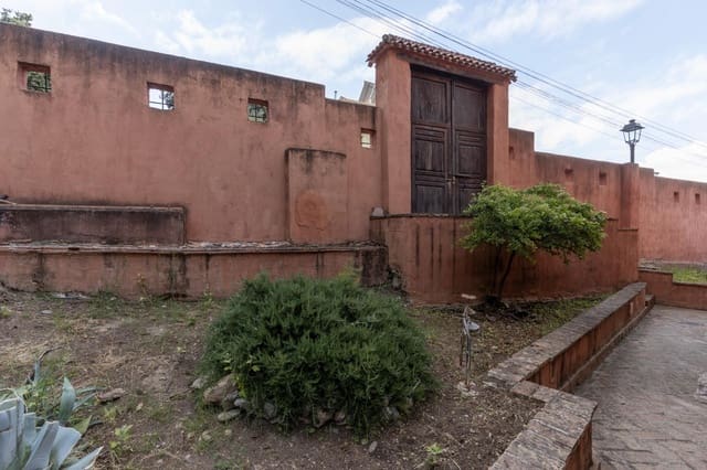 4 sypialnia Finka/Dom wiejski na sprzedaż w Alfacar z basenem garażem - 360 000 € (Ref: 9675029)