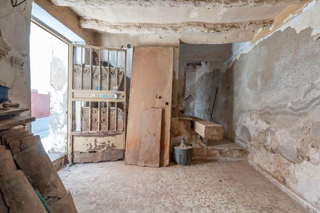 2 soverom Hus til salgs i La Zubia - € 42 000 (Ref: 9675034)