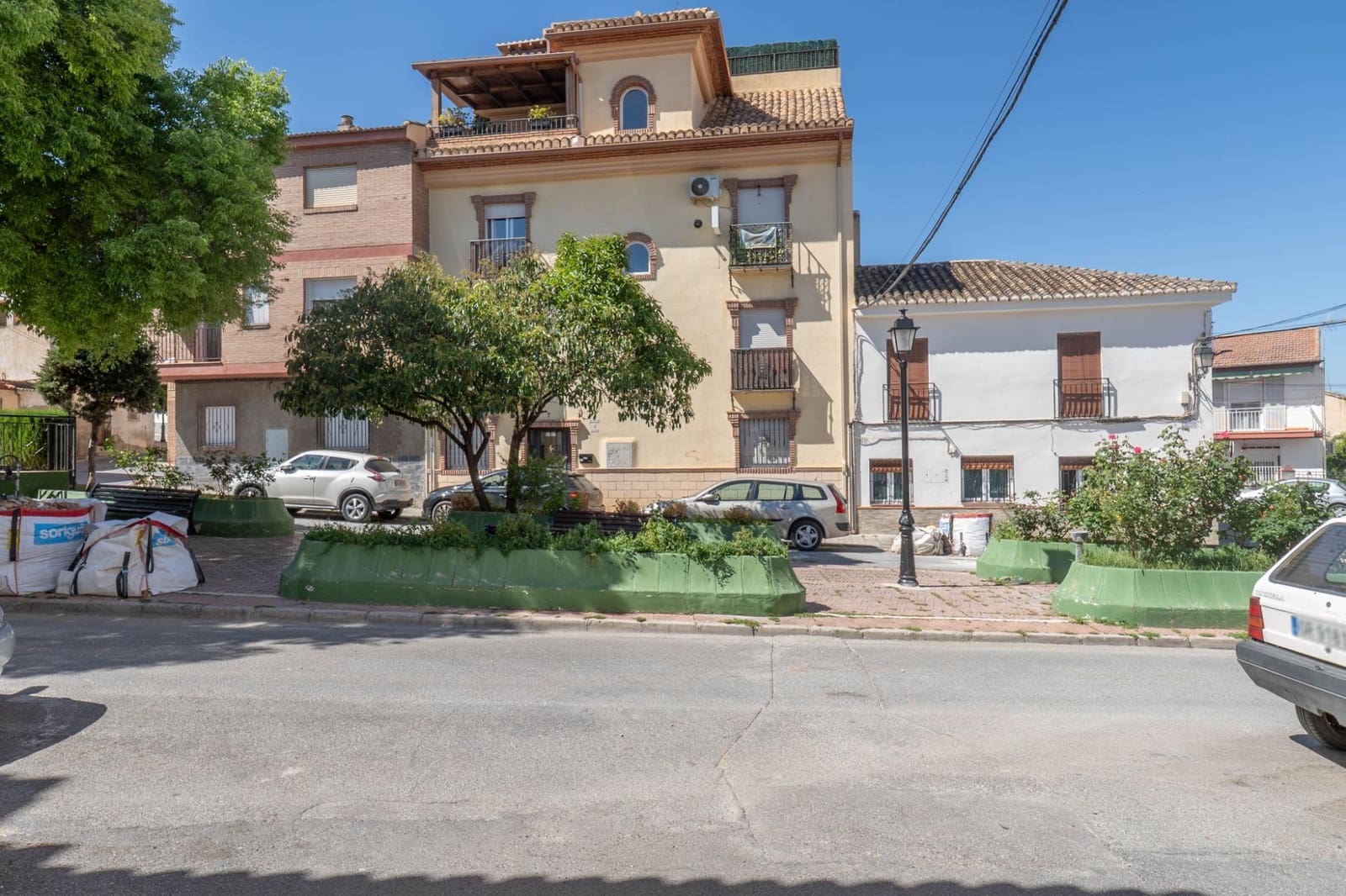 2 makuuhuone Omakotitalo myytävänä paikassa La Zubia - 42 000 € (Ref: 9675034)