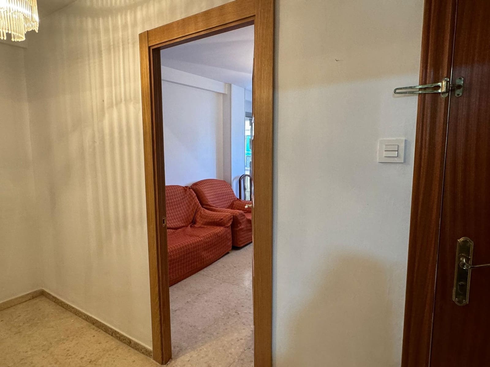 3 soveværelse Lejlighed til leje i Granada by - € 750 (Ref: 9675035)