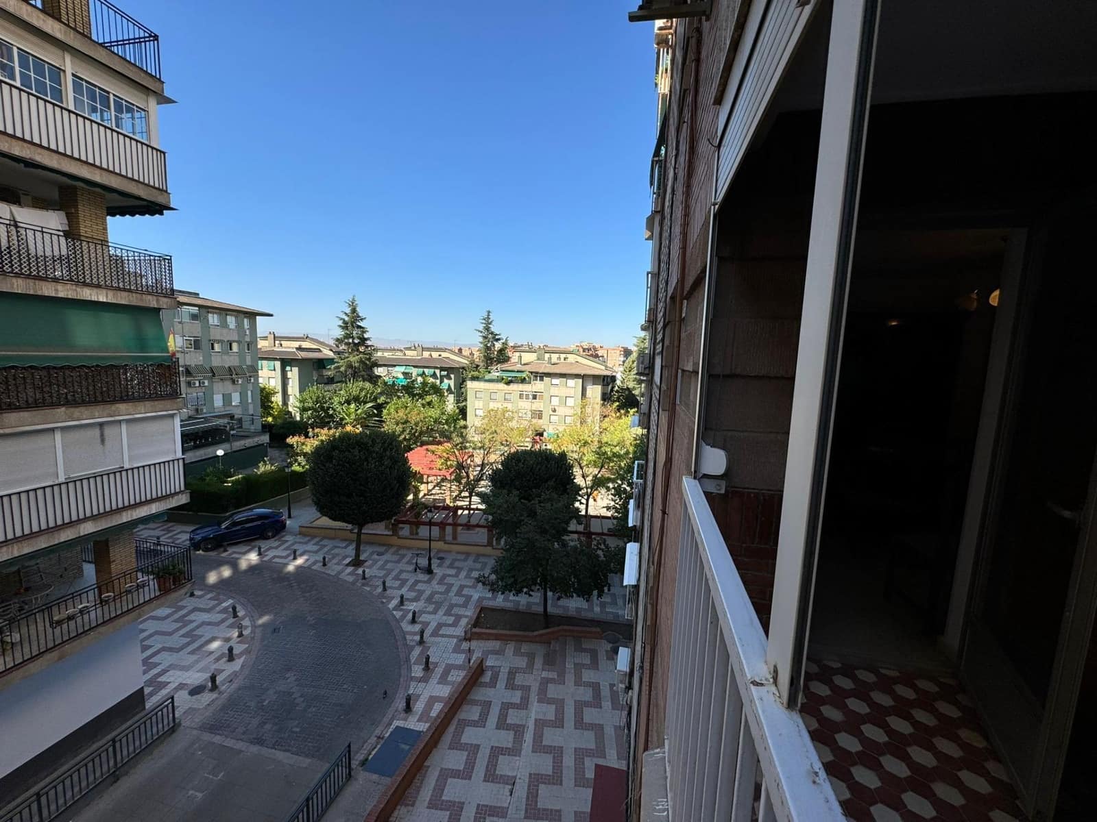 3 soveværelse Lejlighed til leje i Granada by - € 750 (Ref: 9675035)