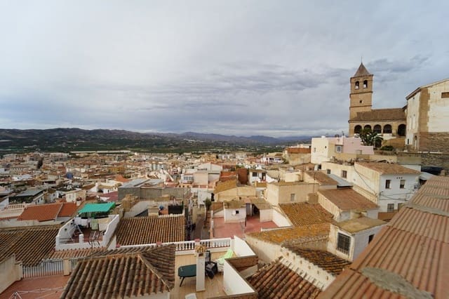 Apartamento de 18 habitaciones en Vélez-Málaga en venta - 500.000 € (Ref: 9675042)