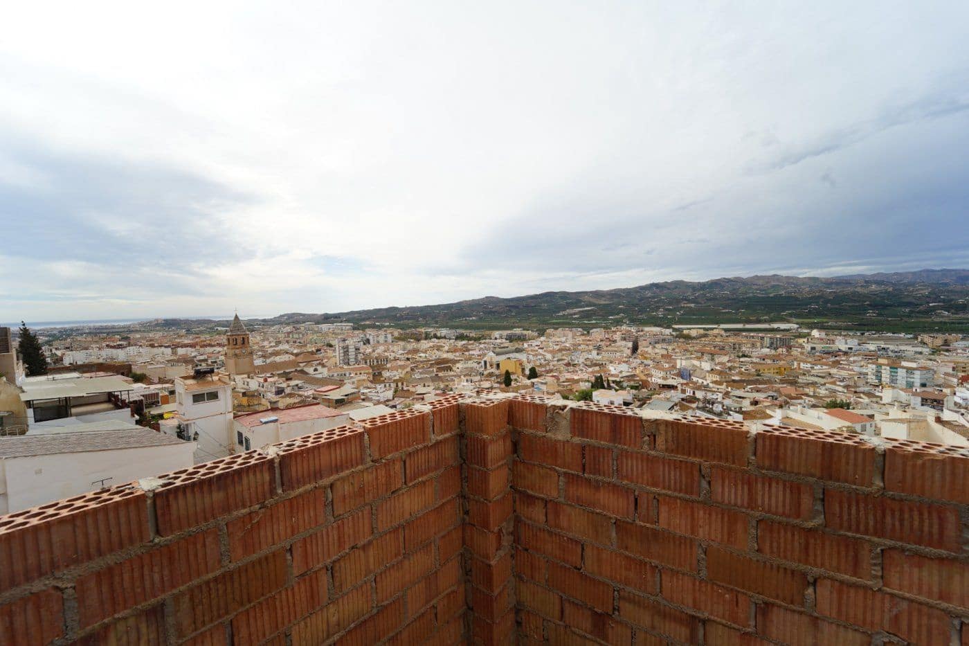 Apartamento de 18 habitaciones en Vélez-Málaga en venta - 500.000 € (Ref: 9675042)