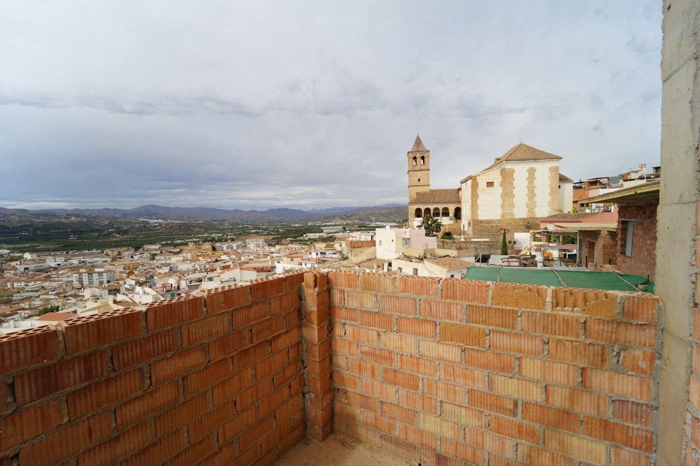 Apartamento de 18 habitaciones en Vélez-Málaga en venta - 500.000 € (Ref: 9675042)