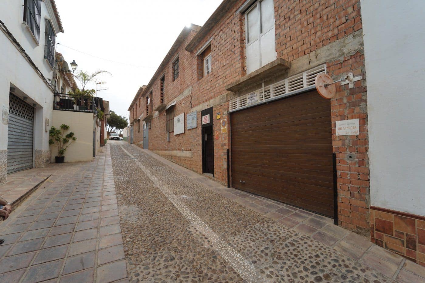 Apartamento de 18 habitaciones en Vélez-Málaga en venta - 500.000 € (Ref: 9675042)