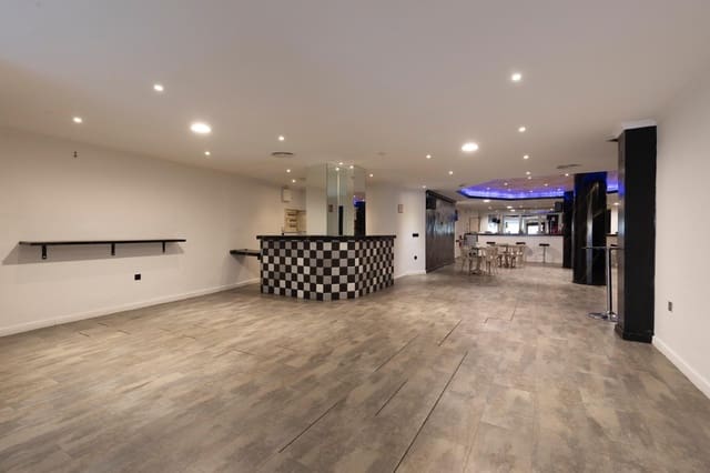 Komercyjne na sprzedaż w Motril - 195 000 € (Ref: 9675044)